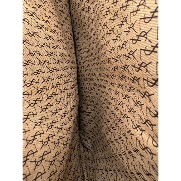 Yves Saint Laurent Giraffe Print Tote Bag - Picture 5 of 6